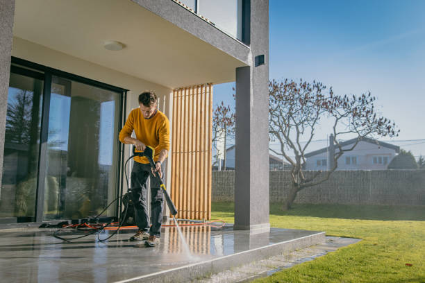 Professional  Pressure Washing Services in Lake Bluff, IL