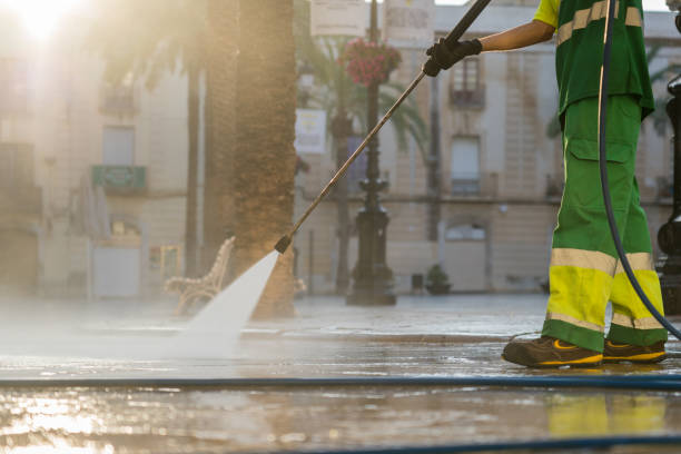 Professional  Pressure Washing Services in Lake Bluff, IL